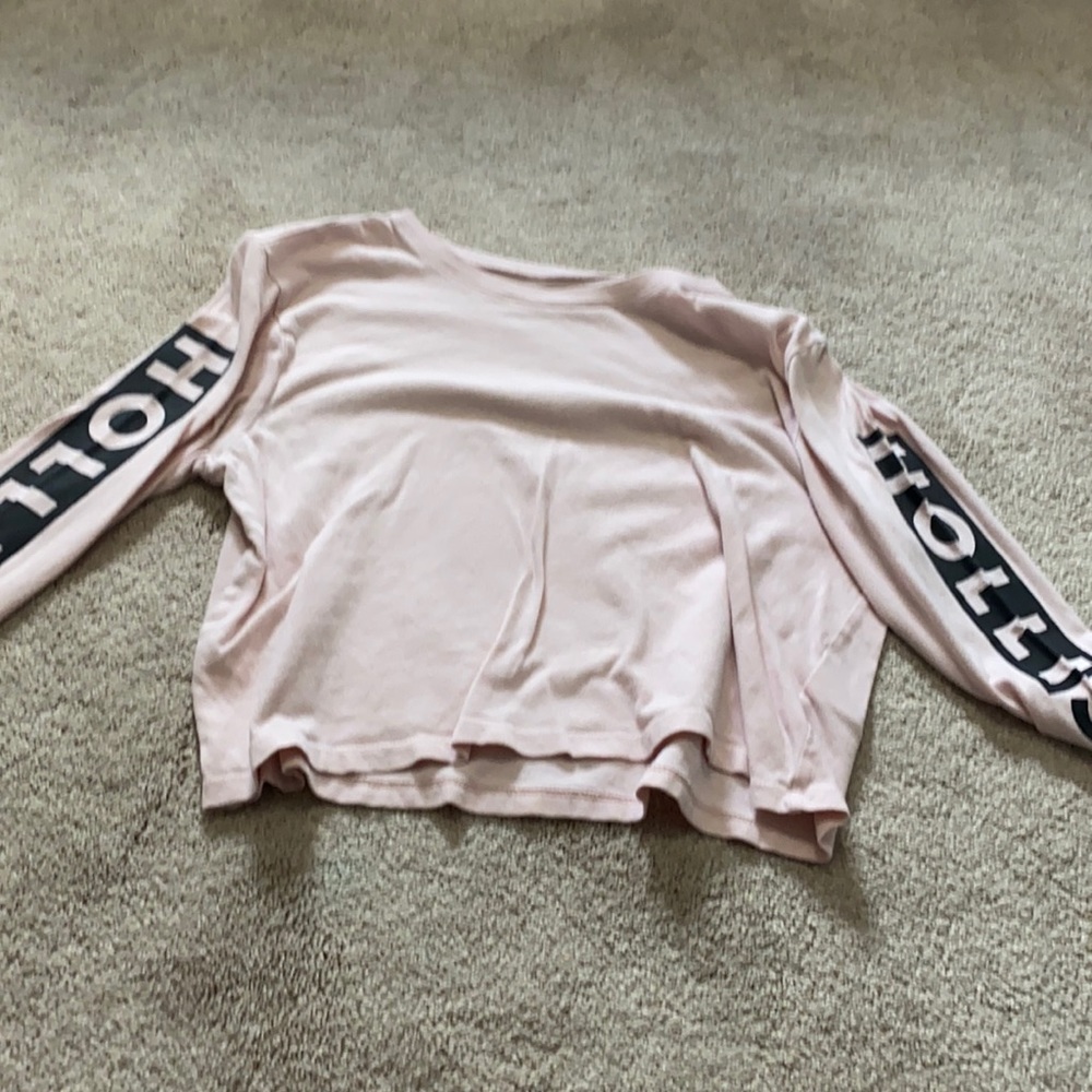 light pink hollister long sleeve
